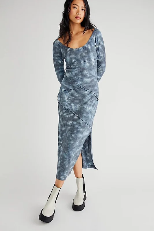 Free People Women's True Colors Midi Dress, Indigo Combo, M Fashionable Shift Midi Dress