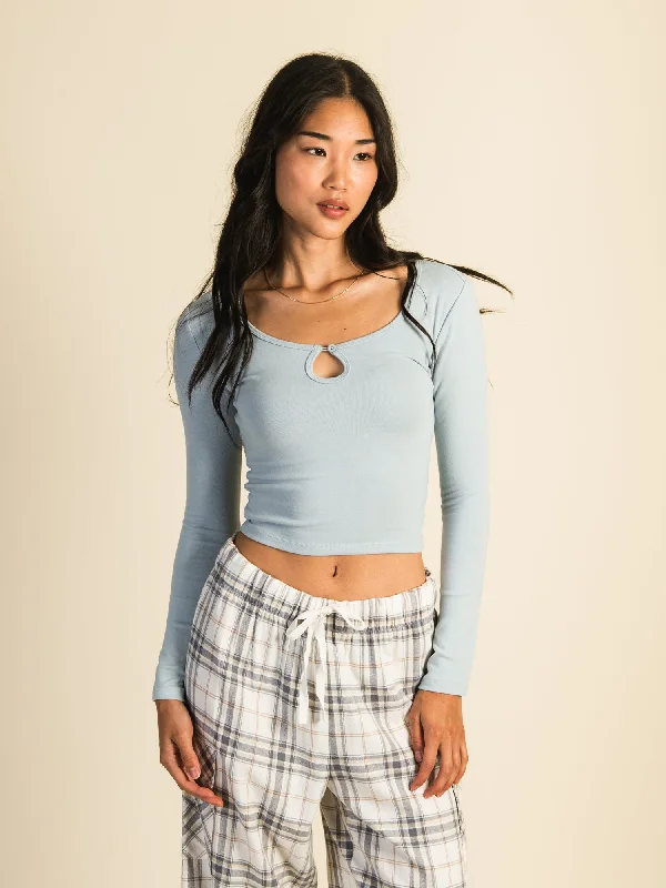 HARLOW PENNY KEYHOLE LONG SLEEVE TEE - LIGHT BLUE Spandex Blend Rayon Blend Denim Blend HARLOW PENNY KEYHOLE LONG SLEEVE TEE - LIGHT BLUE Spandex Blend Rayon Blend Denim Blend