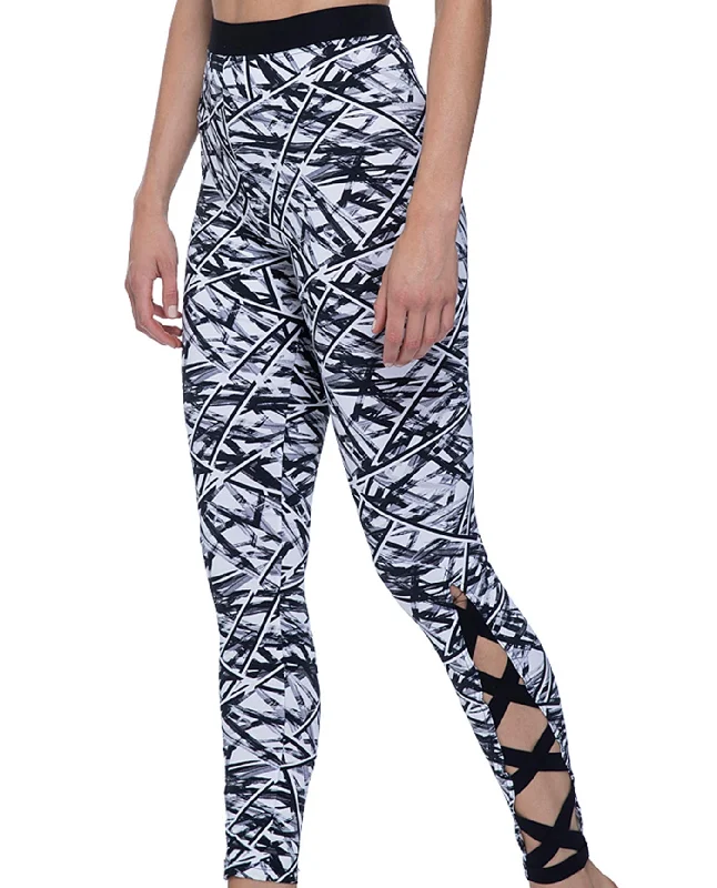 Free Sport by Gottex Off Track Black and White Strappy Sides Long Swim Leggings Comfortable Capri-Length Leggings Free Sport by Gottex Off Track Black and White Strappy Sides Long Swim Leggings Comfortable Capri-Length Leggings