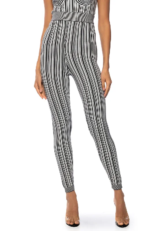 DOUBLE VISION STRIPED KNIT LEGGING