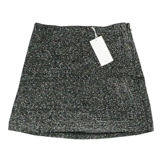 Black Solid Midi Skirt lightweight skirt design